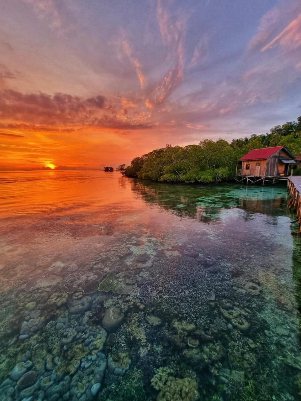 Raja Ampat Blue Sea Villa Besir Eksteriør bilde