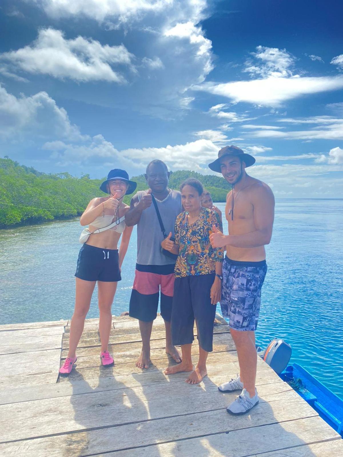 Raja Ampat Blue Sea Villa Besir Eksteriør bilde